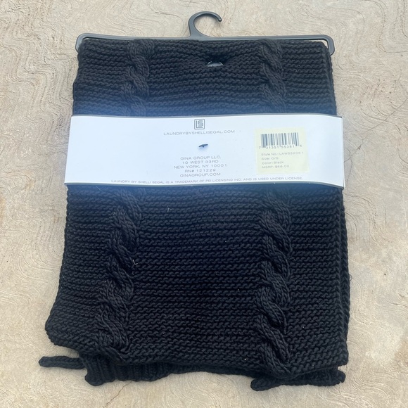 LAUNDRY | By Shelli Segal NWT Black Knit Hat & Scarf Set - Picture 5 of 5